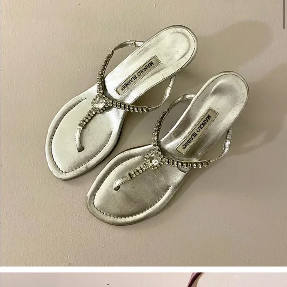 Silver Manolo Blahnik Crystal Embellished T-Strap Sandal With A Kitten Heel - Picture 4 of 10